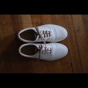 Nisolo Elayna White Sneakers